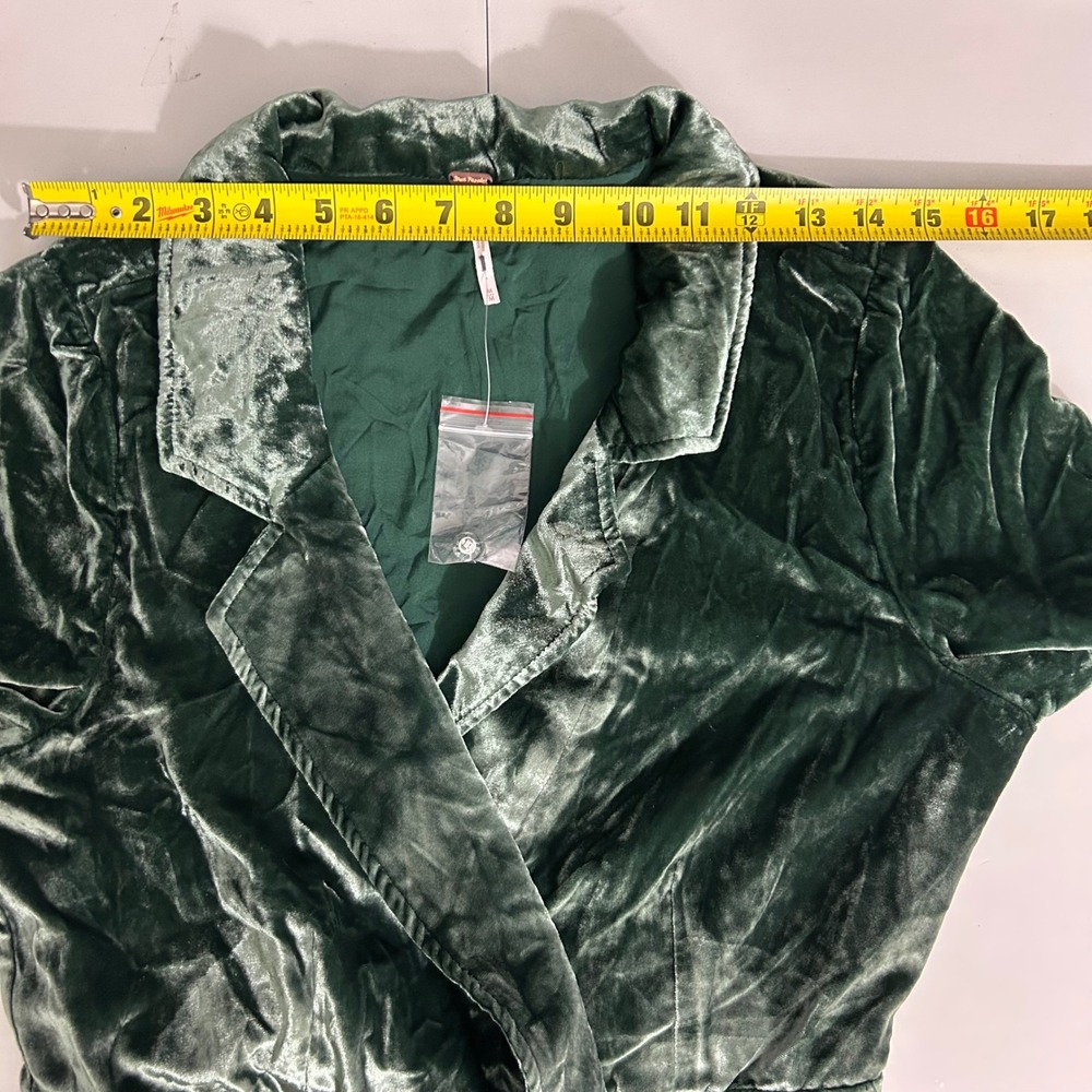 Free People Emerald Green Crushed Velvet Wrap Romper Tassel Tie Medium NWOT - Picture 10 of 13